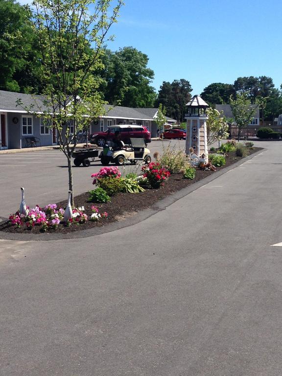 Windrift Motel West Yarmouth Exterior photo