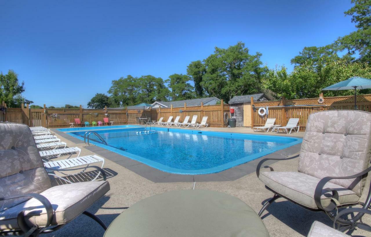 Windrift Motel West Yarmouth Exterior photo