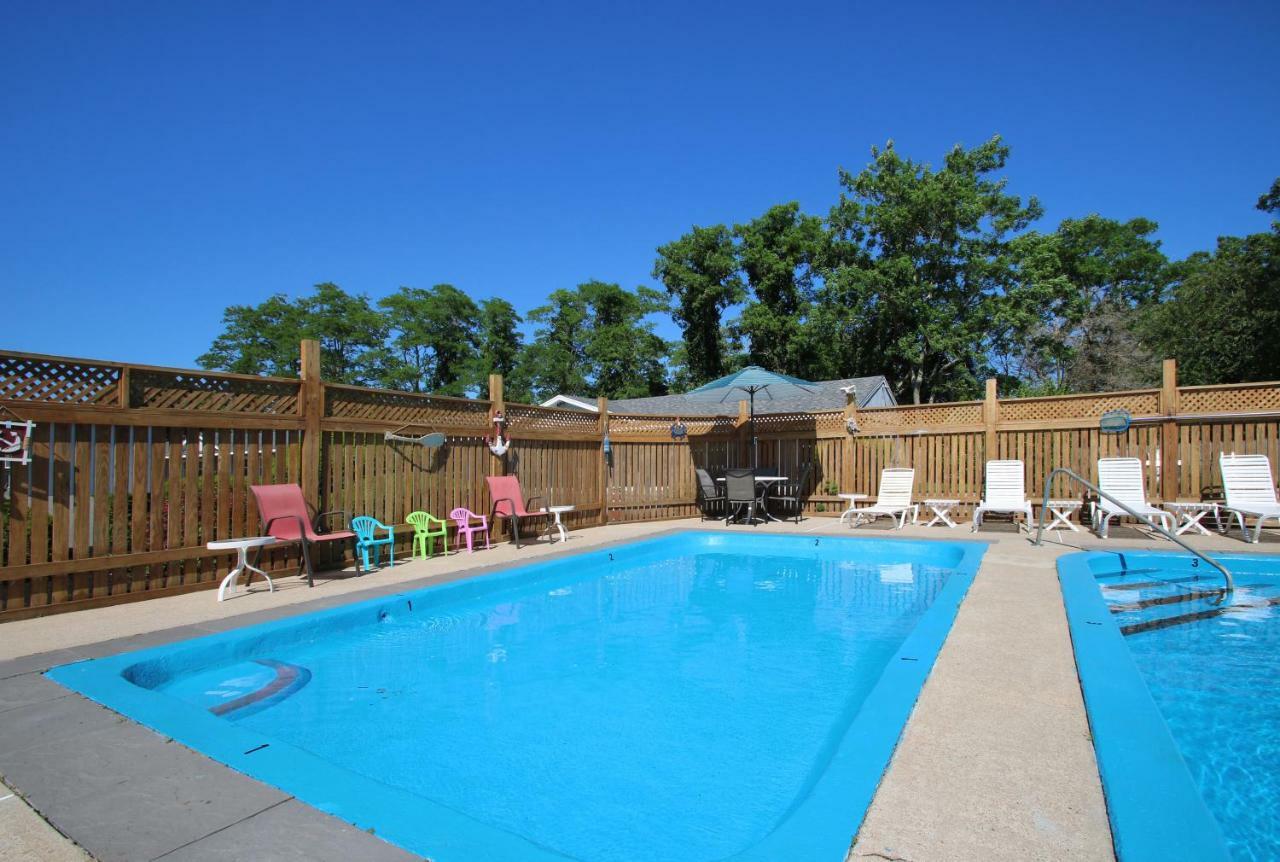 Windrift Motel West Yarmouth Exterior photo